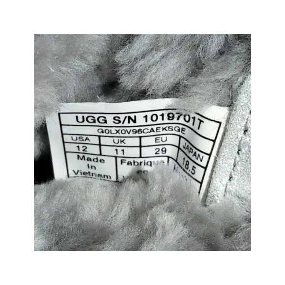 UGG K Gita Metallic Pull-On Boot - Silver - Picture 9 of 9